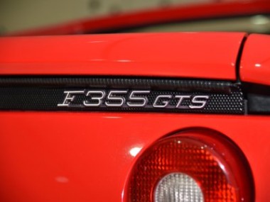 Ferrari F355 GTS - детайлна фотография